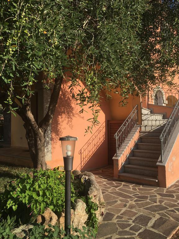 I Mari Di Gallura Apartment سان تيودورو المظهر الخارجي الصورة