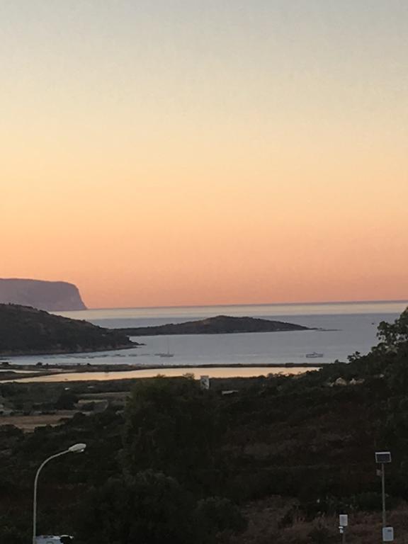 I Mari Di Gallura Apartment سان تيودورو المظهر الخارجي الصورة