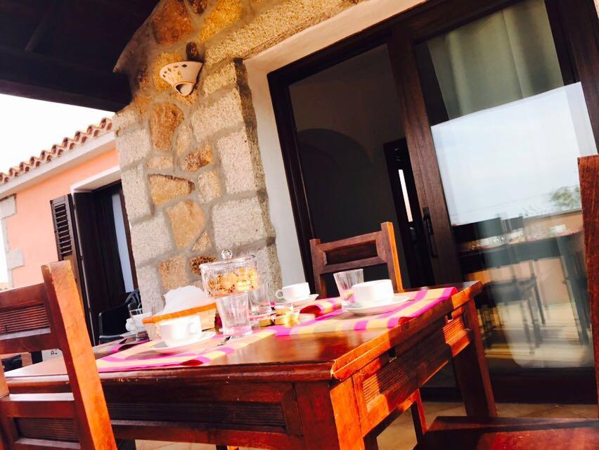 I Mari Di Gallura Apartment سان تيودورو المظهر الخارجي الصورة